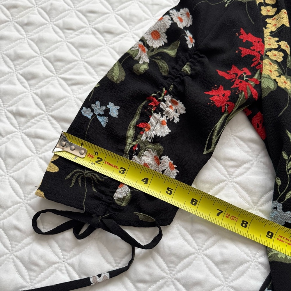 Topshop Black V-Neck Floral Wrap Tie Ruched Elbow Length Sleeve Blouse Sz 6 Tall - Picture 4 of 16